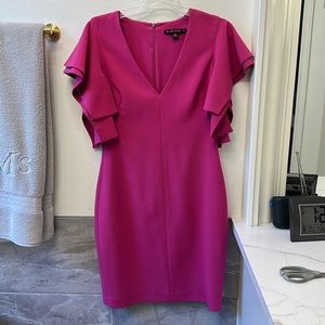 Black Halo Simona sheath in pink size 8.